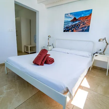 Apartamento Anjomacar B