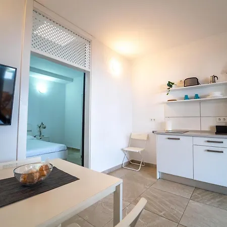 Apartamento Anjomacar B