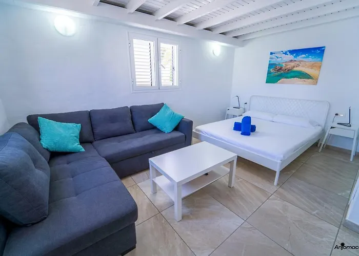 Apartamento Anjomacar B