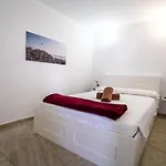 Anjomacar B Apartment *