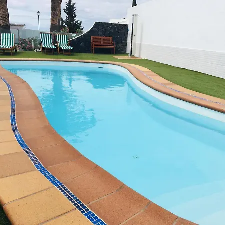 Apartment Anjomacar B