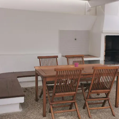 Anjomacar B Apartment