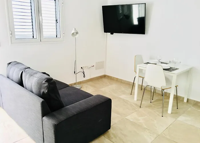 Apartment Anjomacar B *