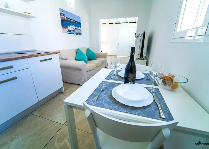 Anjomacar B Apartment *