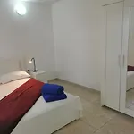 Anjomacar B Apartment *