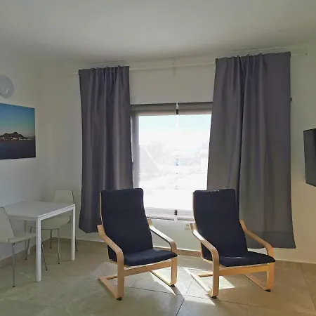 Lägenhet Anjomacar B